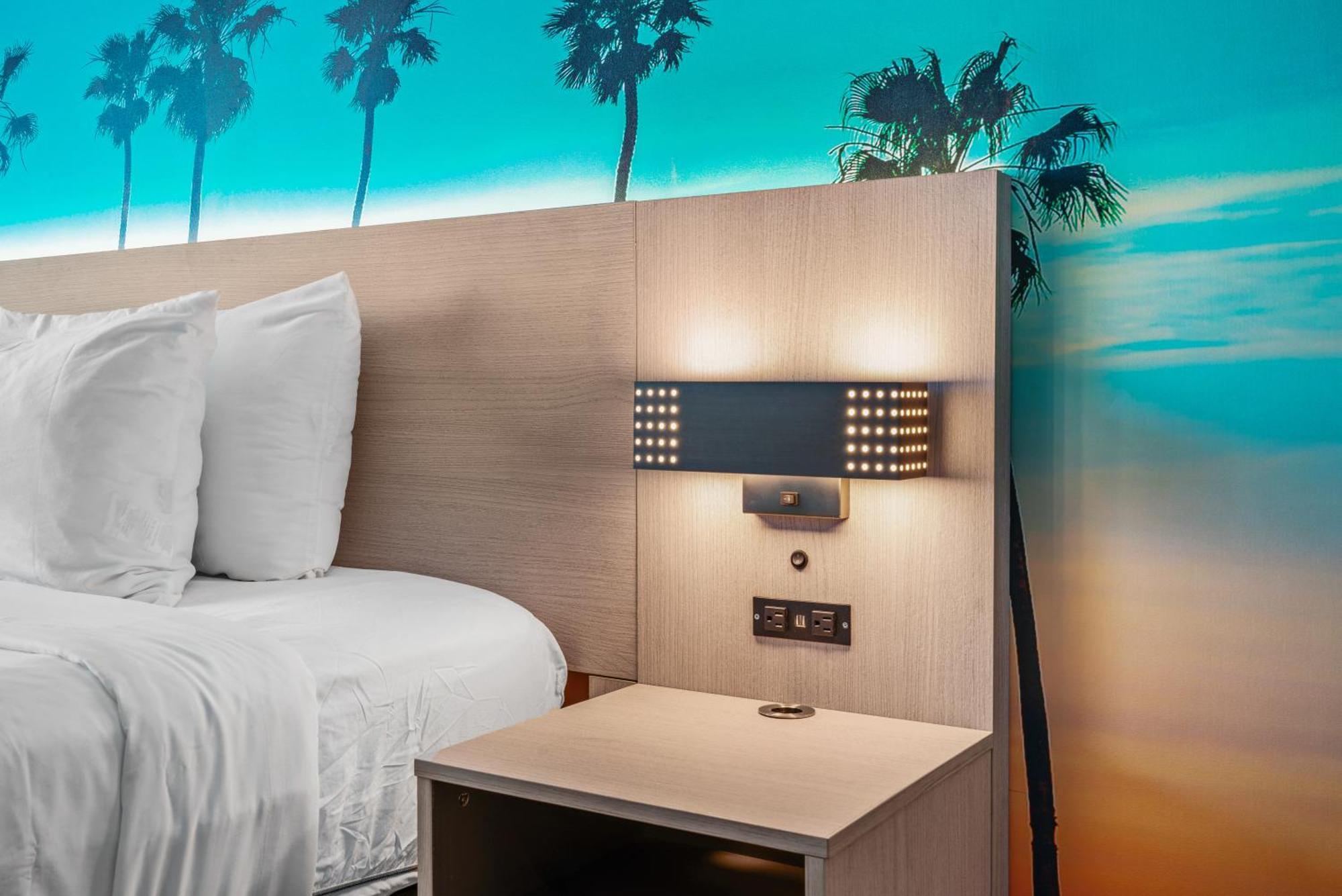 Camera con Letto King Pillow Top Bed