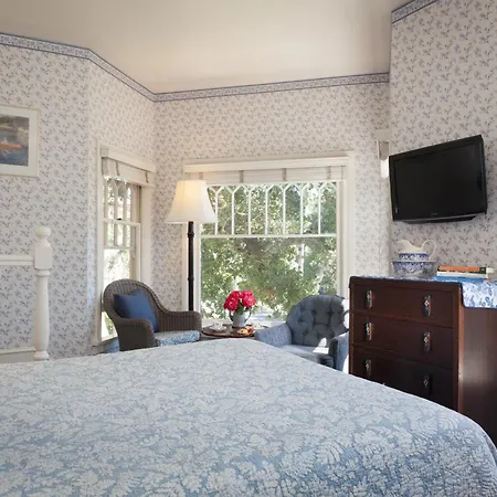 Cheshire Cat Inn & Cottages-2